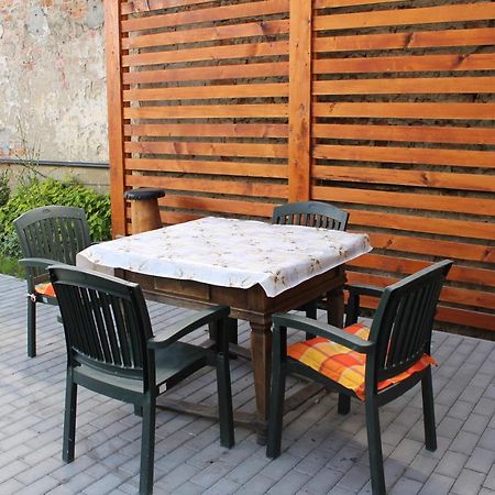 Suterenovy Apartman V Centre Piest'any Exterior foto